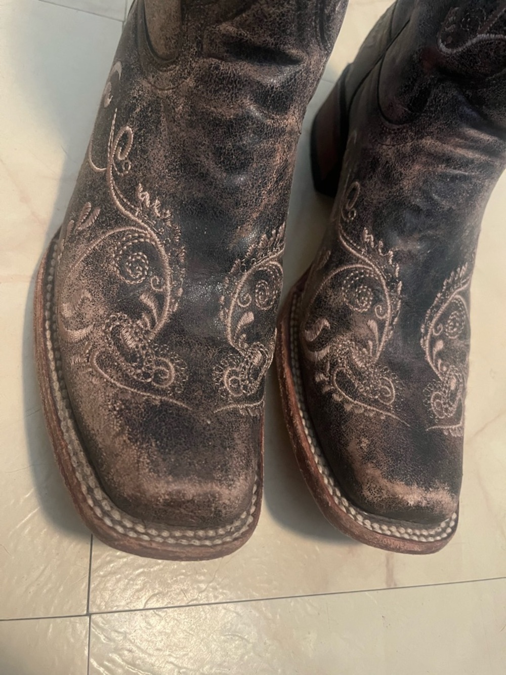 Circle G Brown Dragon Fly Embroidered Cowboy Boots - Picture 7 of 8